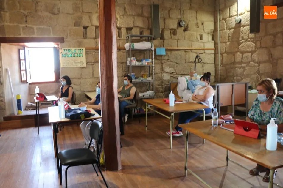 Foto 7 - Ocho mujeres concluyen con &eacute;xito su formaci&oacute;n como asistentes sociosanitarias en El Cubo de Don...