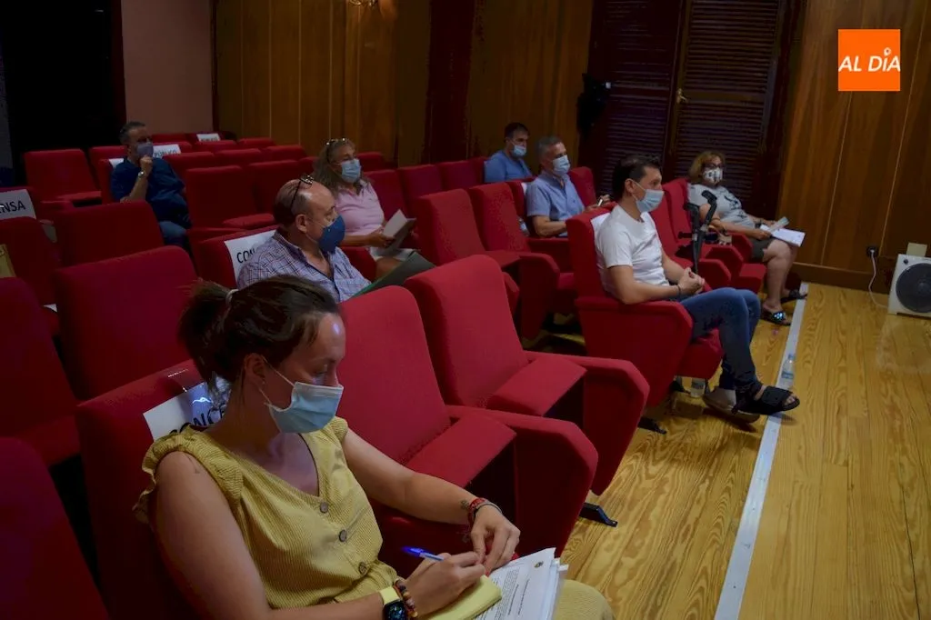 Foto 2 - El Ayuntamiento modifica tres ordenanzas fiscales para tratar de mejorar la econom&iacute;a de las...