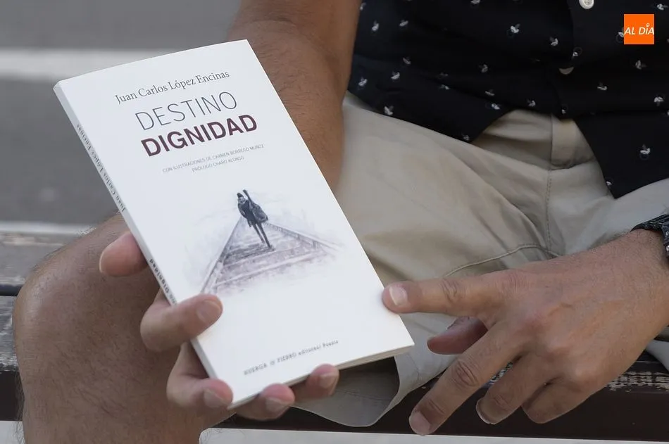 Foto 4 - Juan Carlos L&oacute;pez Encinas, cantante de Banden Bah! presentar&aacute; su primer libro de poemas en...