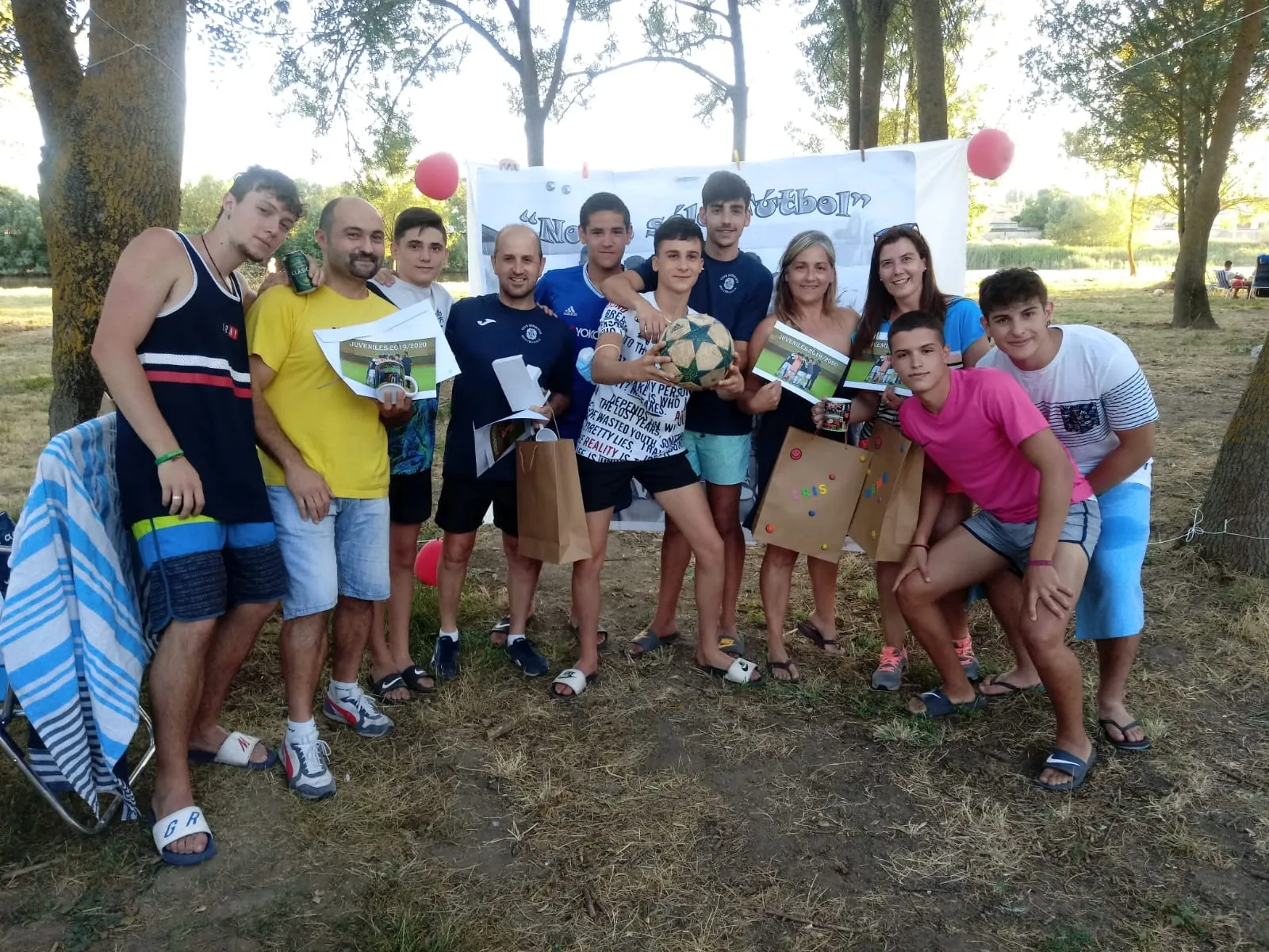 Foto 3 - El III Juvenil se re&uacute;ne para formalizar la despedida de la temporada 19/20  