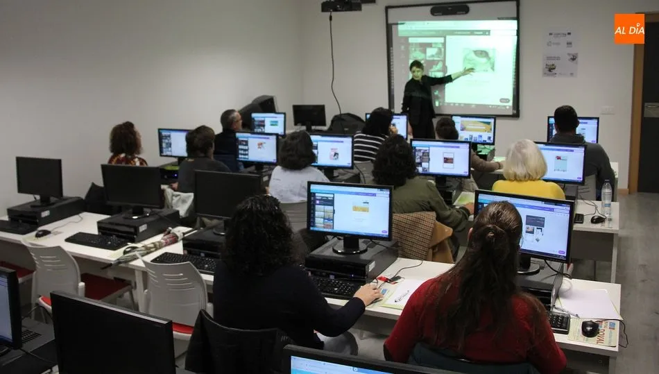 Aula informatizada del edificio San Nicolás de Vitigudino