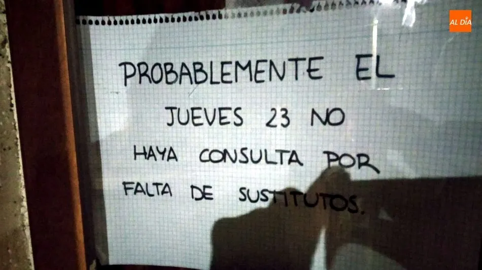 Foto 4 - Vecinos del Abadengo denuncian el incumplimiento de la Gerencia en el Servicio de Urgencias...