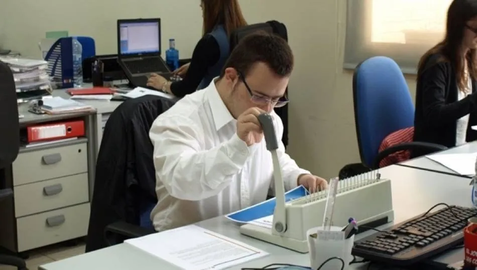 Ampliado en 4,3 millones el crédito para las ayudas al mantenimiento del empleo de personas con...