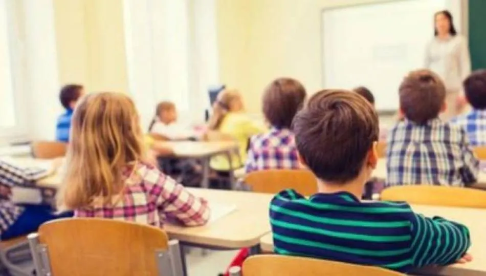 Un 24% de los españoles esperaría entre 4 y 6 meses antes de enviar a sus hijos al colegio,...