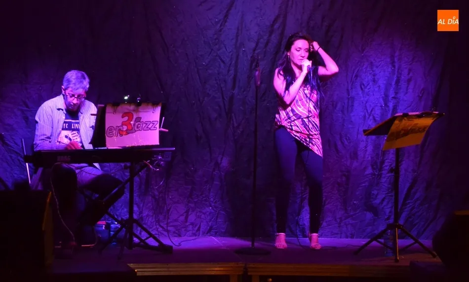 La calle Laguna evoca el espíritu musical de la noche del Martes Chico con En3Jazz  