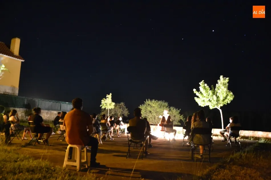 Foto 6 - Eugenia Manzanera pone el broche bajo las estrellas al &lsquo;Teatro Escondido&rsquo; en la Pe&ntilde;a del...