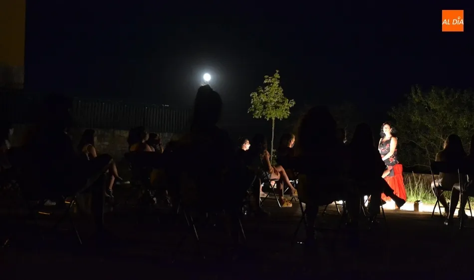 Foto 3 - Eugenia Manzanera pone el broche bajo las estrellas al &lsquo;Teatro Escondido&rsquo; en la Pe&ntilde;a del...