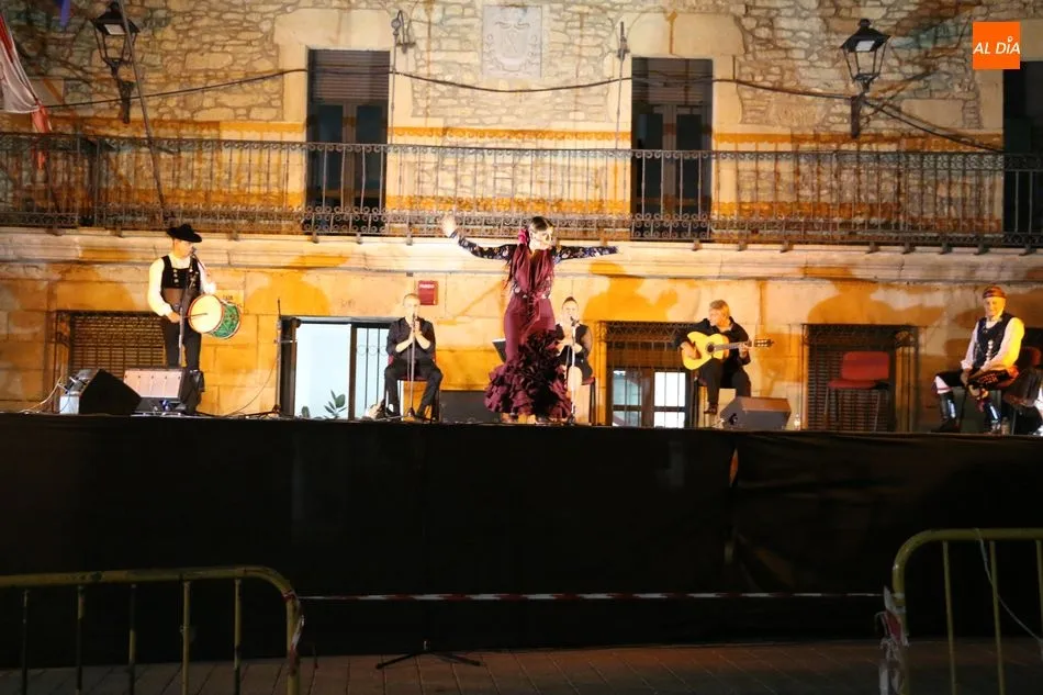 Foto 8 - &lsquo;Charros y gitanos&rsquo; deja en Vitigudino otra forma de interpretar y sentir la m&uacute;sica...