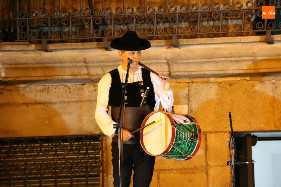 Foto 3 - &lsquo;Charros y gitanos&rsquo; deja en Vitigudino otra forma de interpretar y sentir la m&uacute;sica...