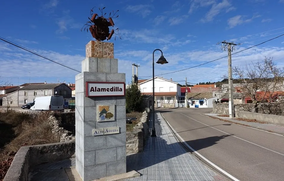 Entrada a la localidad | Foto: Rodelar