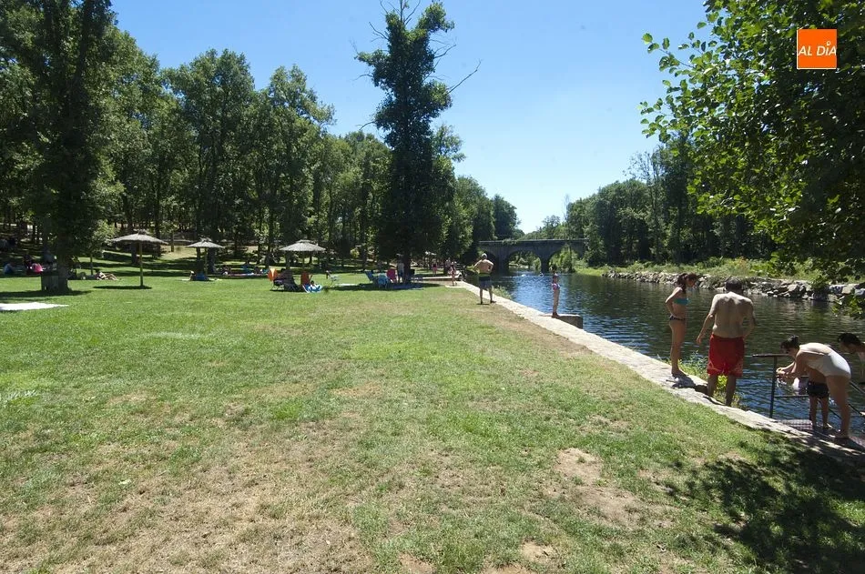 Foto 7 - La Parrilla de Riofr&iacute;o: El lugar adecuado para comer bien y refrescarse en su piscina natural...