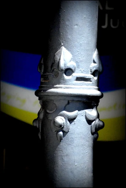 Foto 6 - La columna que sustenta la edad de hierro.&nbsp;