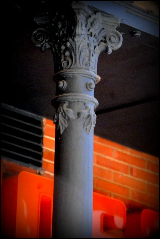 Foto 5 - La columna que sustenta la edad de hierro.&nbsp;