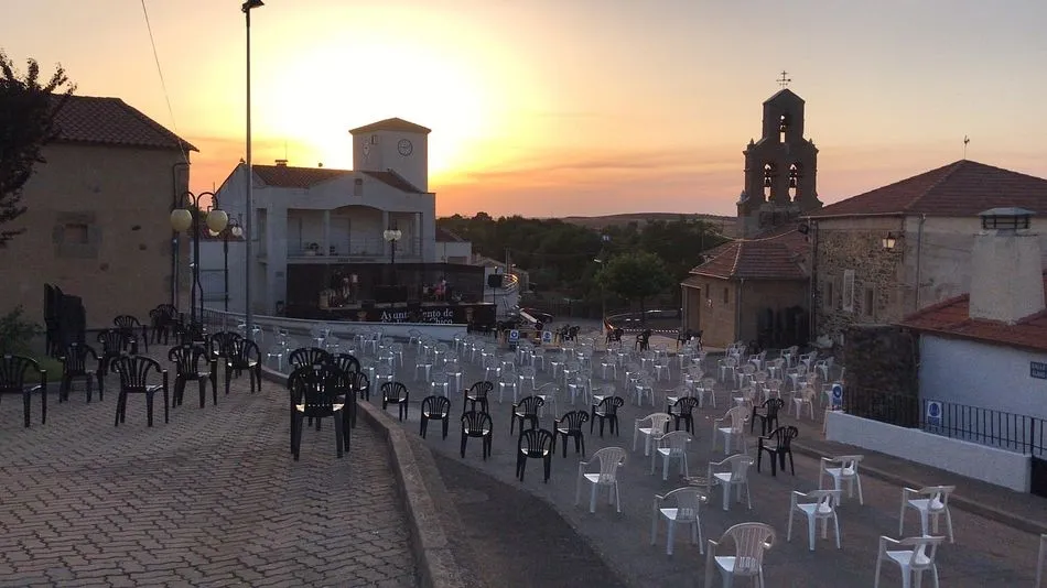 El control de aforo y distancia de seguridad está garantizado en las actividades culturales
