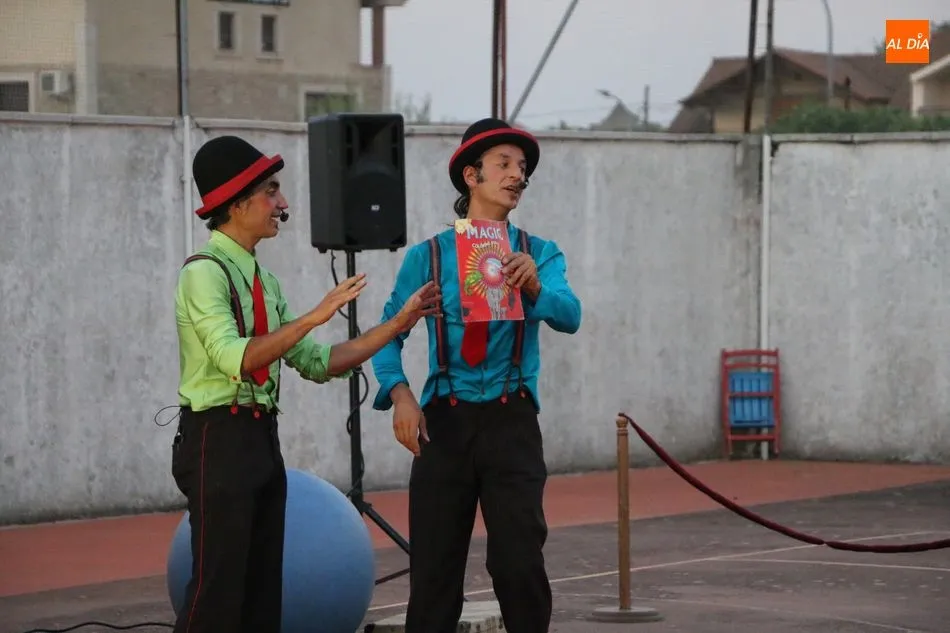 Foto 6 - Aldead&aacute;vila inicia el programa de &lsquo;Un verano diferente&rsquo; con el circo de Birly y Birloque  