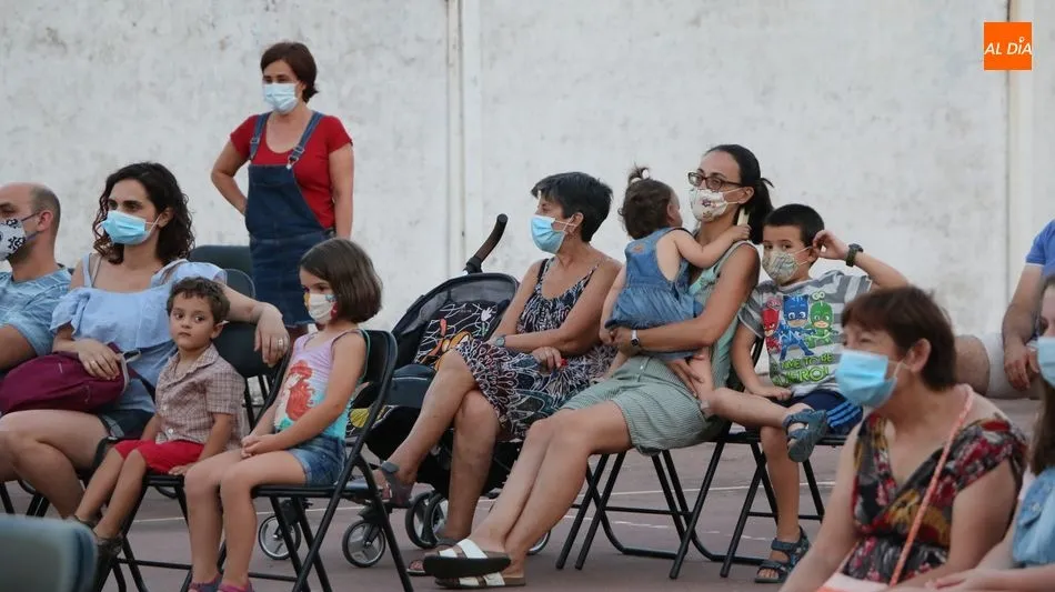 Foto 4 - Aldead&aacute;vila inicia el programa de &lsquo;Un verano diferente&rsquo; con el circo de Birly y Birloque  