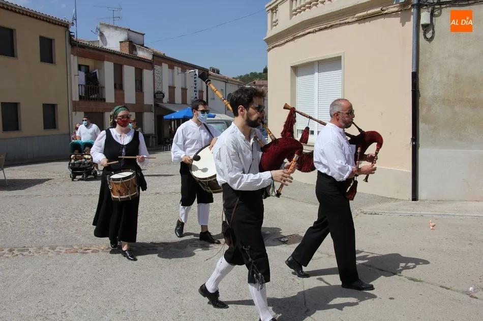 Foto 3 - Un sugerente mercado medieval ambienta la celebraci&oacute;n del Feudal de Hinojosa  