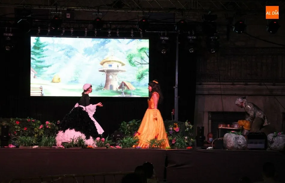 Foto 10 - Peque&ntilde;os y mayores viven con emoci&oacute;n el espect&aacute;culo &lsquo;Princesas, el musical de los cuentos&rsquo;  