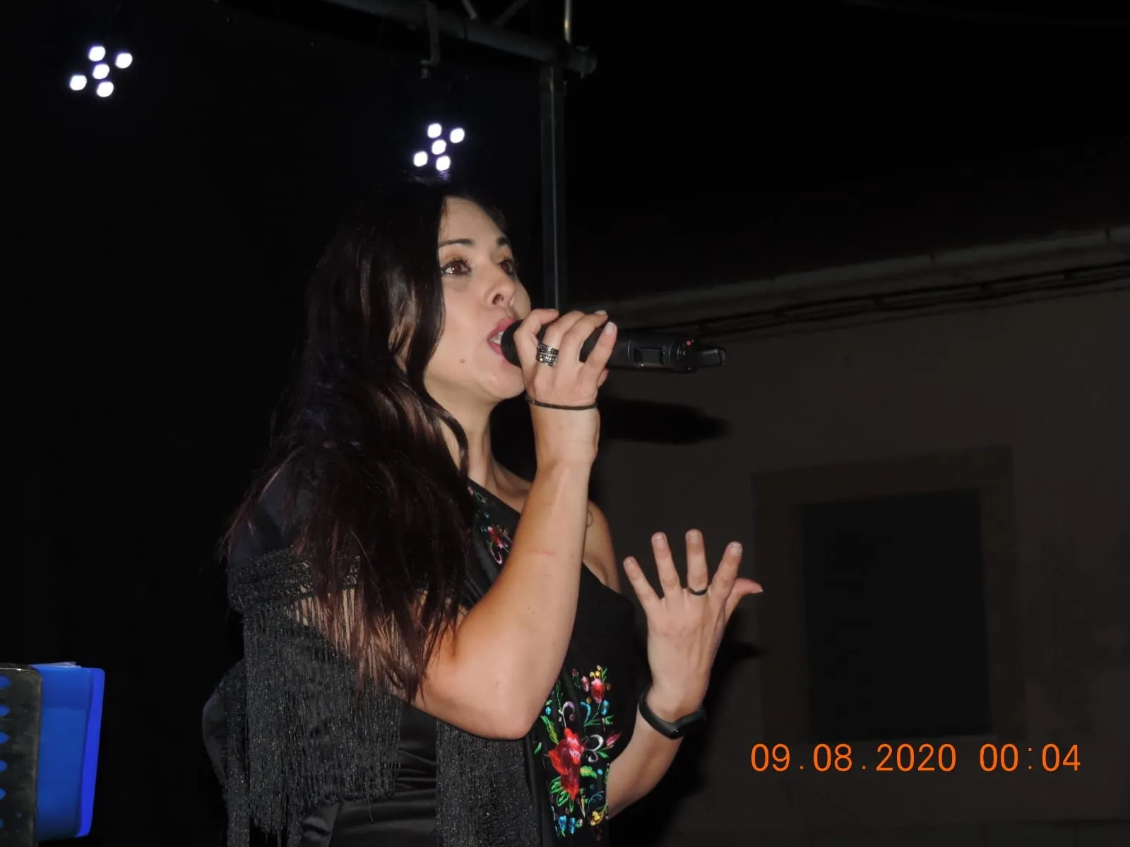 Foto 10 - La voz de Ainhoa Palomero Juez ilumin&oacute; el cielo de Aldearrubia durante unos minutos
