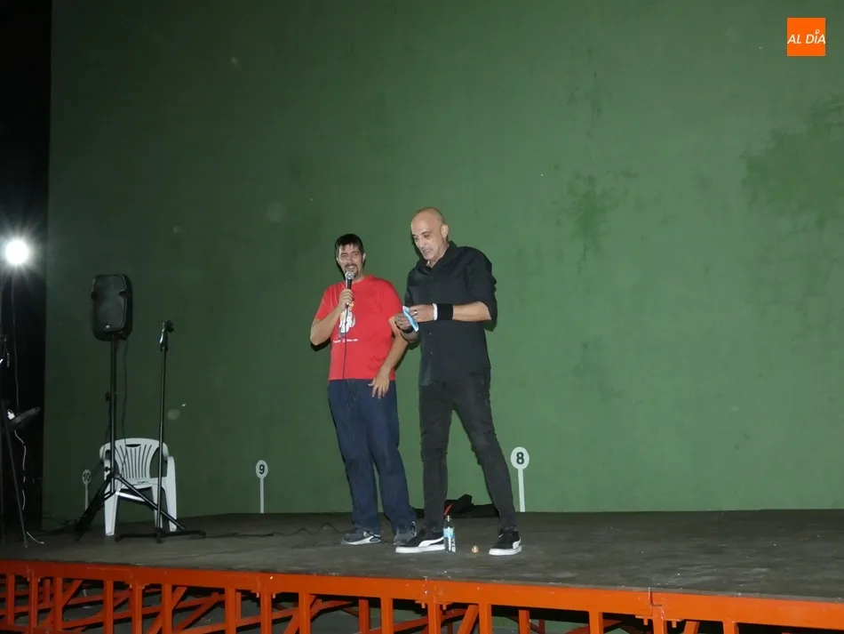 Foto 5 - Noche de mon&oacute;logos en Poveda de las Cintas con &Aacute;lvaro Seko y Fernando &ldquo;El Paelao&rdquo;