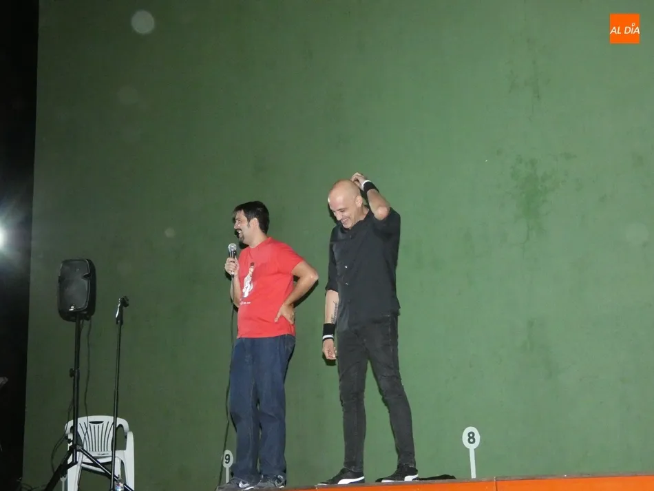 Foto 3 - Noche de mon&oacute;logos en Poveda de las Cintas con &Aacute;lvaro Seko y Fernando &ldquo;El Paelao&rdquo;