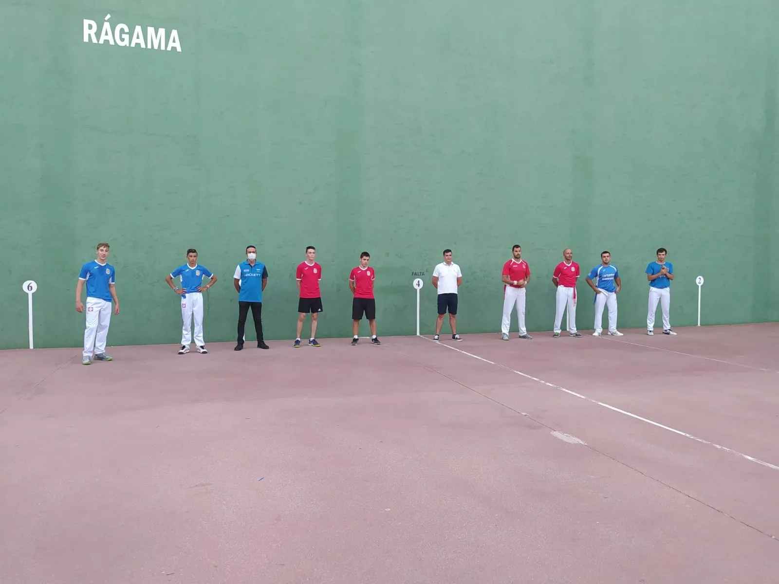Foto 8 - R&aacute;gama acoge el primer partido de cadetes del Club de Pelota Las Villas