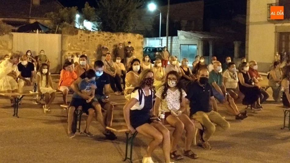 Foto 10 - Gran velada musical y de humor en la noche del s&aacute;bado en Ba&ntilde;ob&aacute;rez