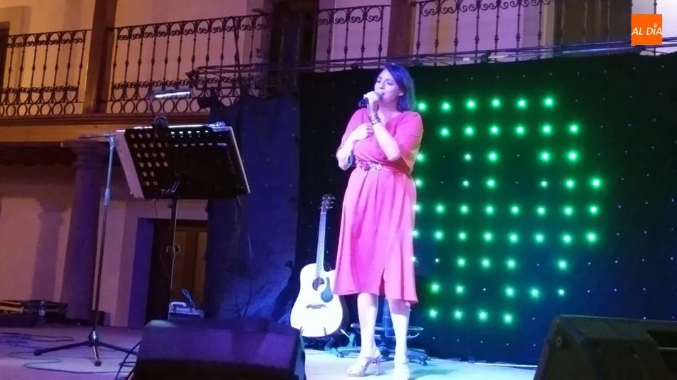 Foto 5 - Gran velada musical y de humor en la noche del s&aacute;bado en Ba&ntilde;ob&aacute;rez
