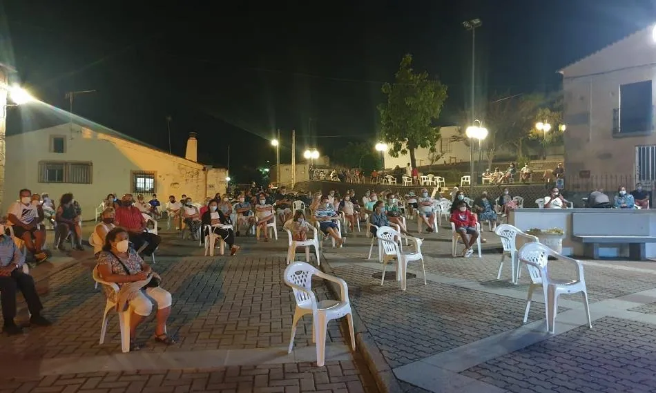Foto 4 - Saelices el Chico finaliza con la gala de &lsquo;Comedia Charra&rsquo; su exitoso Verano Cultural  