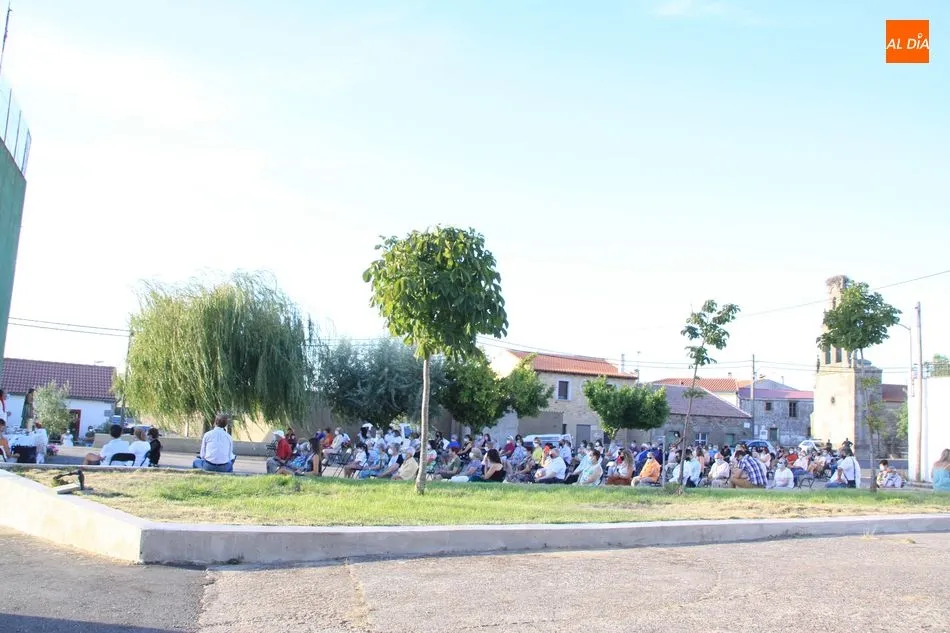 Foto 9 - Misa de campa&ntilde;a en el front&oacute;n de La Zarza de Pumareda para honrar a San Lorenzo  