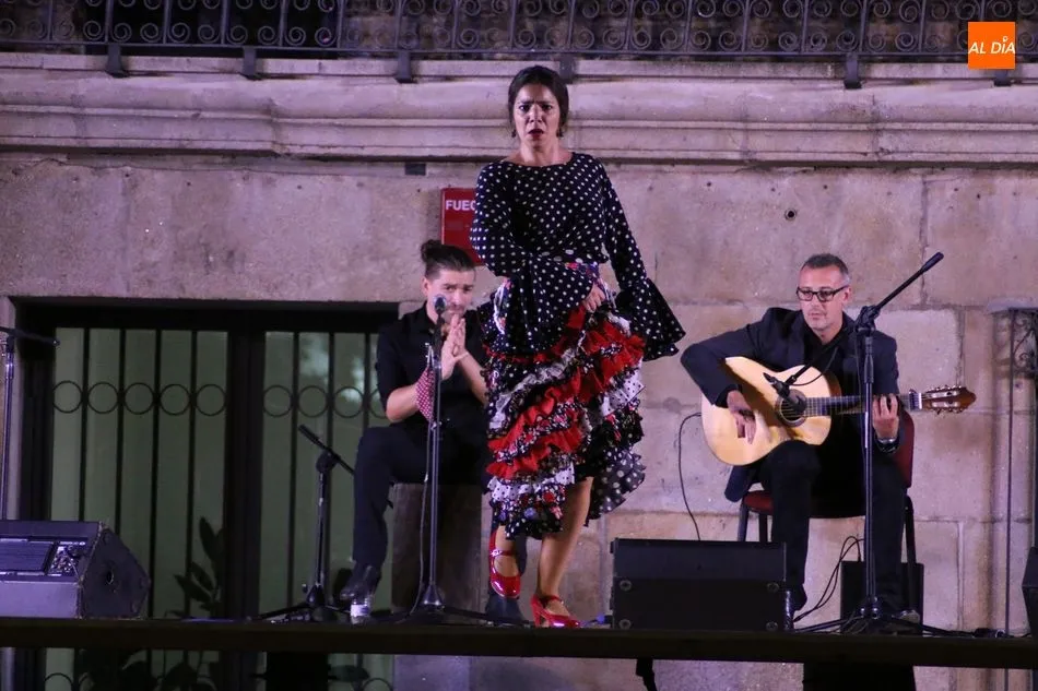 Foto 11 - Lita Blanco y su cuadro flamenco deja la &lsquo;Esencia&rsquo; en Vitigudino  