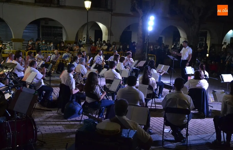 Foto 8 - La Banda de M&uacute;sica clausura con varias novedades propias el ciclo de amenizaci&oacute;n de terrazas  