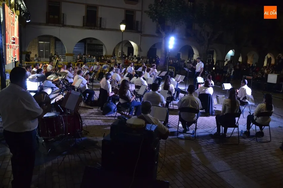 Foto 9 - La Banda de M&uacute;sica clausura con varias novedades propias el ciclo de amenizaci&oacute;n de terrazas  