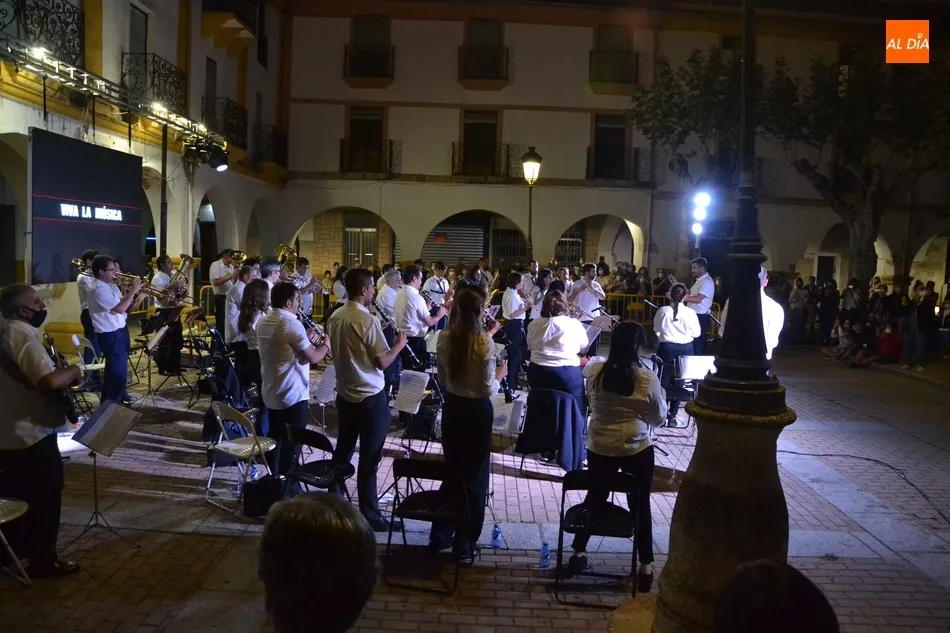 Foto 4 - La Banda de M&uacute;sica clausura con varias novedades propias el ciclo de amenizaci&oacute;n de terrazas  