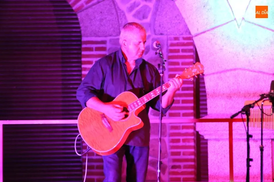 Foto 8 - Baleo pone la nota tradicional a Las Noches de la Plaza en Villarino  