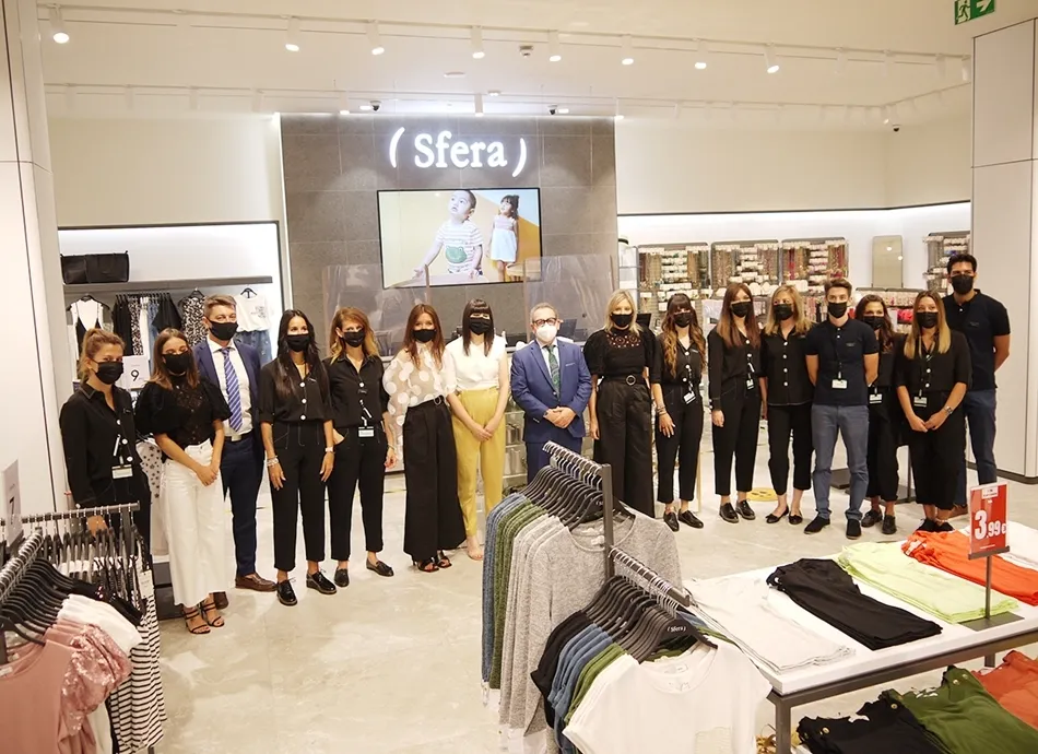 Inauguración de la nueva tienda de Sfera en el Centro Comercial El Tormes