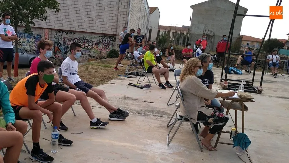 Foto 5 - Lumbrales celebra un muy disputado II Campeonato de Frontenis por parejas