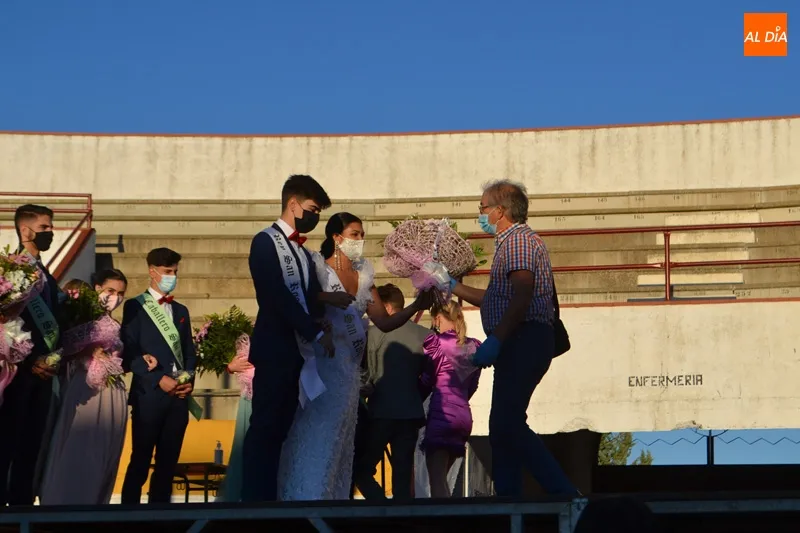 Foto 4 - El Preg&oacute;n y la proclamaci&oacute;n de las cortes de honor arrancan unos reinventados Sanroques en...