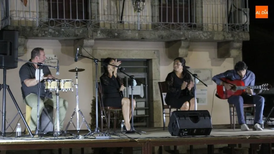 Foto 10 - Salamenco pone acento flamenco a la noche en Peralejos de Abajo&nbsp;