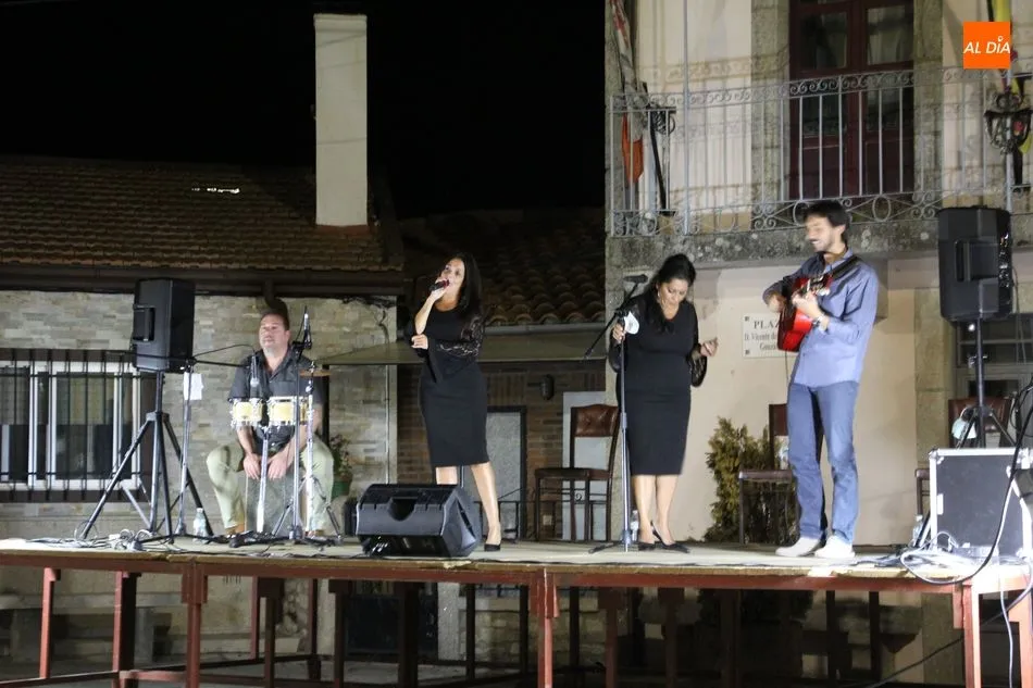 Foto 2 - Salamenco pone acento flamenco a la noche en Peralejos de Abajo&nbsp;