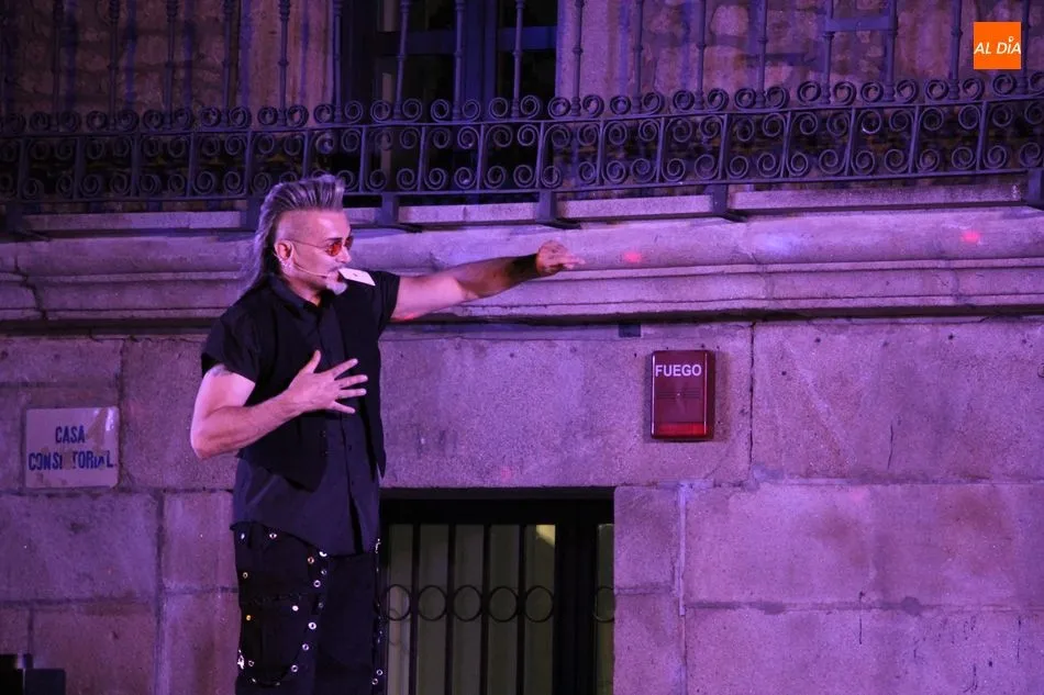 Foto 4 - El Bar&oacute;n despliega su magia en Vitigudino  