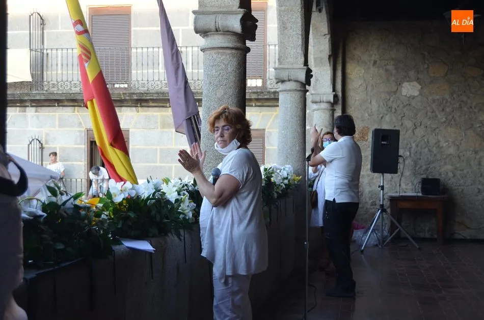 Unas 350 personas participan en la Marcha Blanca convocada por el equipo de Gobierno de Béjar