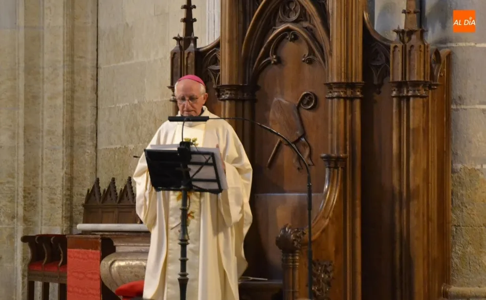 Foto 5 - Pr&aacute;cticamente lleno en la Catedral para celebrar la festividad de su patrona  