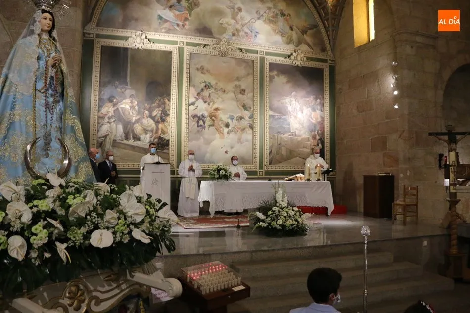 Foto 8 - Vitigudino cumple su cita con la Virgen del Socorro  