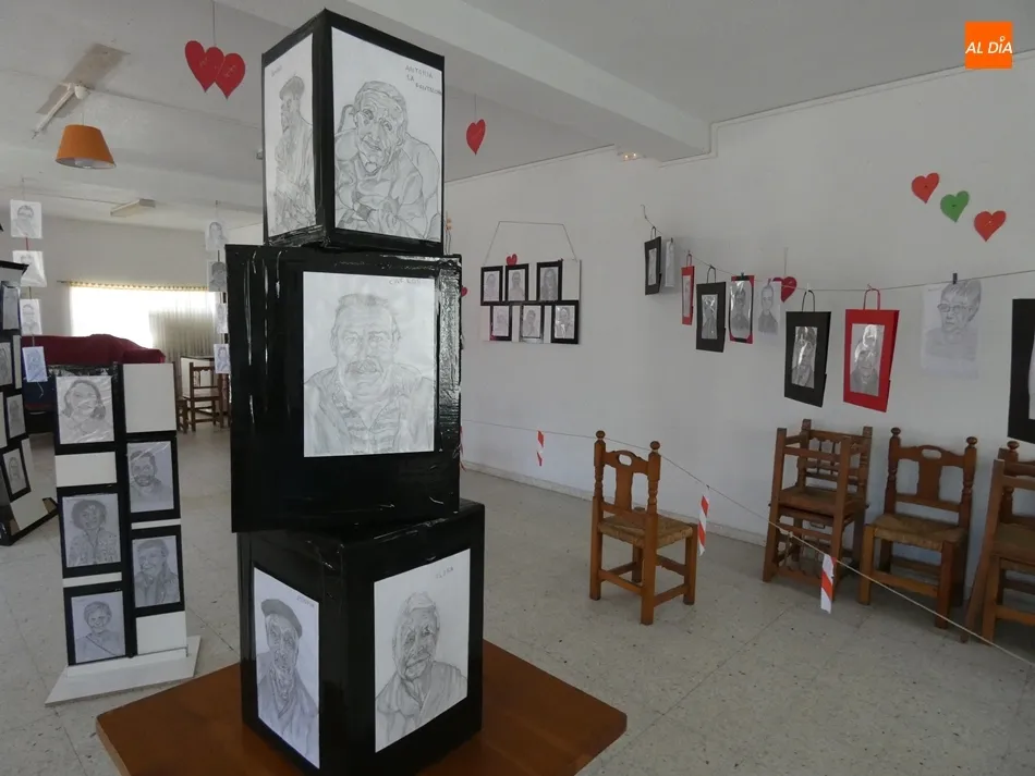 Foto 10 - Inauguran la exposici&oacute;n &lsquo;ConfiTRAZOS&rsquo;, Memoria de un confinamiento en Cantalpino  