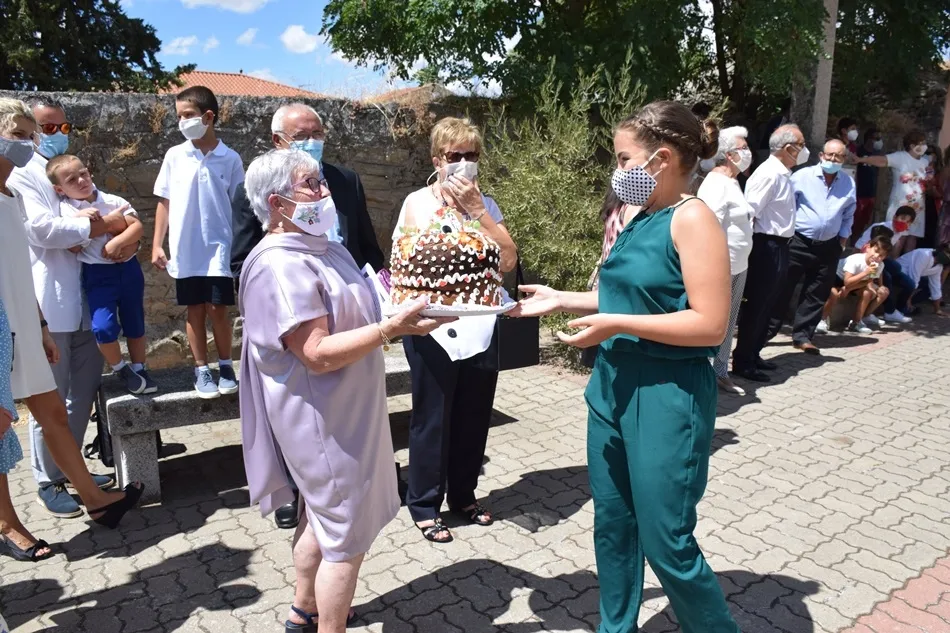 Foto 6 - Aldea del Obispo se viste de gala sin dejar la mascarilla para festejar a Nuestra Se&ntilde;ora de la...