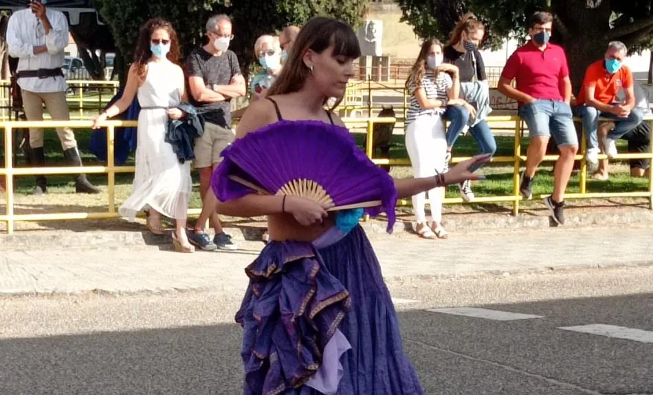 Un espectáculo de fuego pone el broche a la Feria Medieval en Vitigudino  