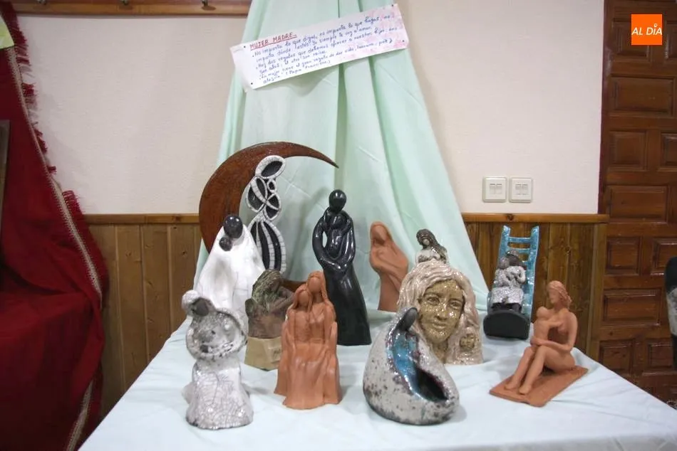 Foto 10 - Extraordinaria exposici&oacute;n de cer&aacute;mica en Masueco dedicada a la mujer  