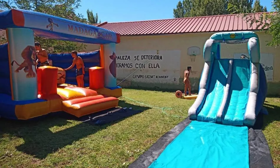 Foto 9 - Concluye el &lsquo;Verano Joven&rsquo; con hinchables acu&aacute;ticos y una fiesta de la espuma  
