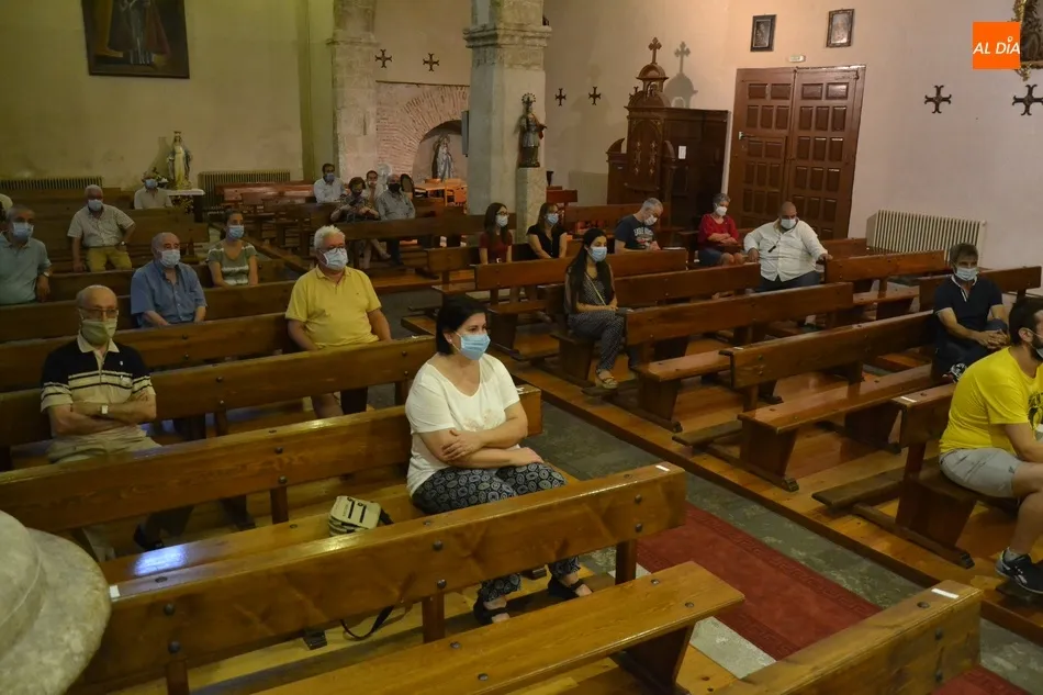 Foto 2 - La Cofrad&iacute;a del Silencio debate qu&eacute; hacer con el Lignum Crucis tras descartar procesionarlo en...